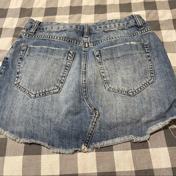 Vanilla Star Distressed Jean Mini Skirt Juniors Size 5 - Picture 6 of 7